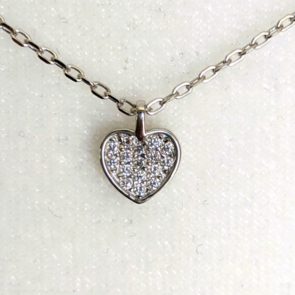 Sterling silver dainty heart necklace